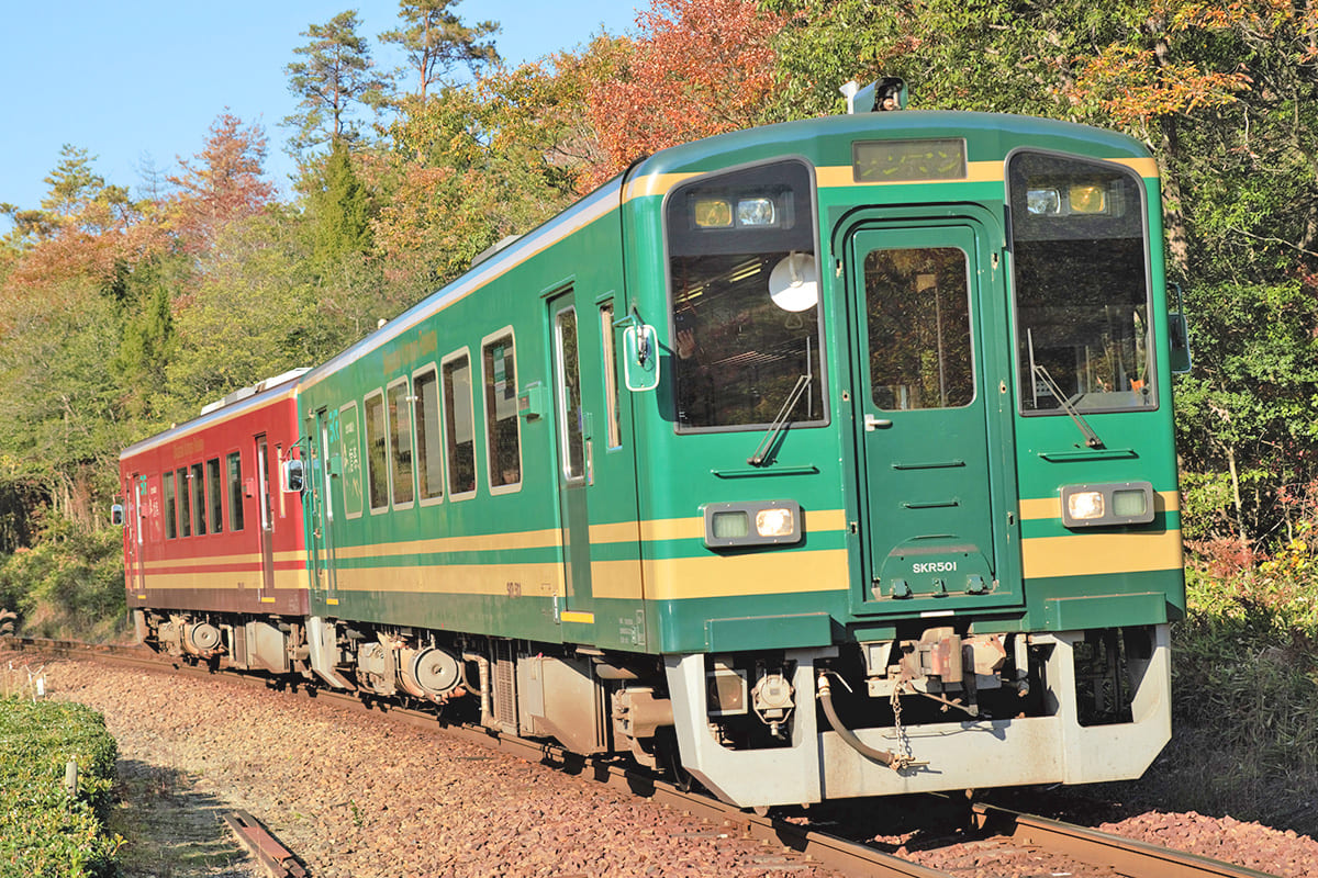 信楽高原鉄道 SKR400形の写真